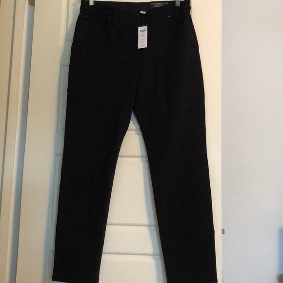 Chico’s⚠️NEW⚠️Peyton “so slimming” pant size 2.5 - Picture 5 of 8
